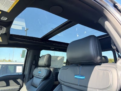 2027 Ford F-350SD Platinum
