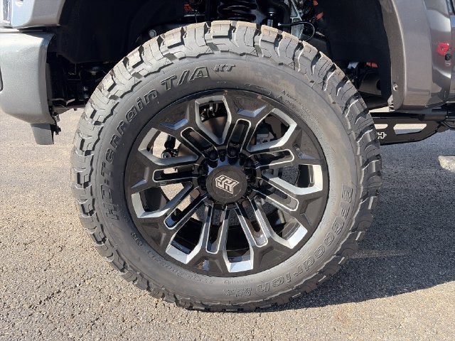2027 Ford F-350SD Platinum