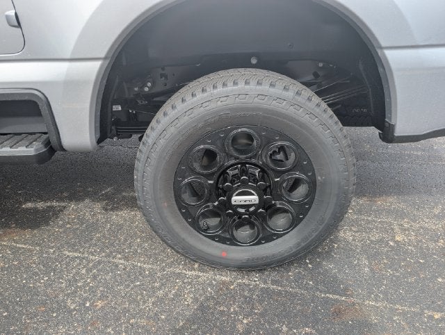 2027 Ford F-350SD Lariat