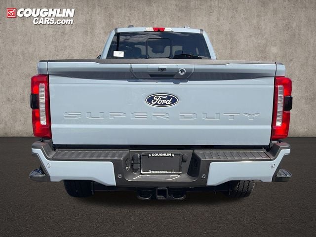 2027 Ford F-350SD Lariat
