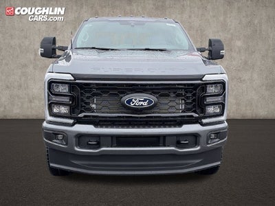2027 Ford F-350SD Lariat
