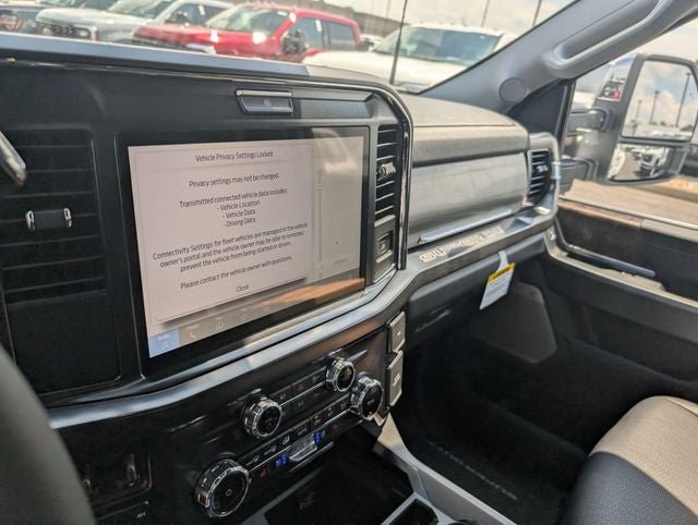 2026 Ford F-350SD Lariat DRW