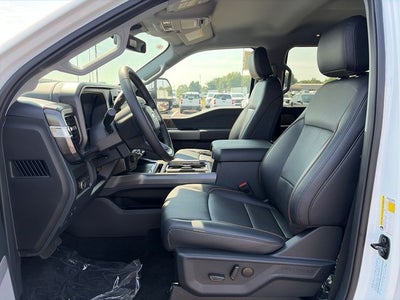 2027 Ford F-350SD Lariat DRW