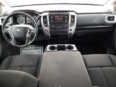 2017 Nissan Titan SV