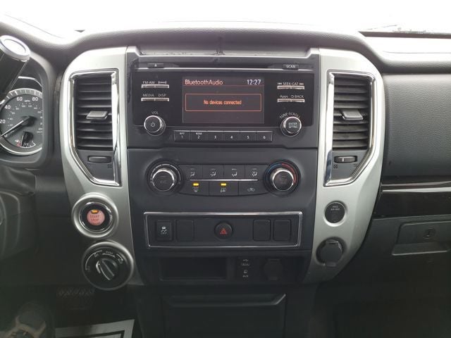 2017 Nissan Titan SV