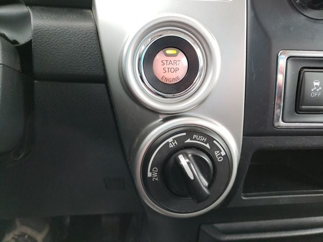 2017 Nissan Titan SV