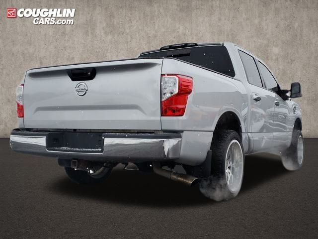 2017 Nissan Titan SV