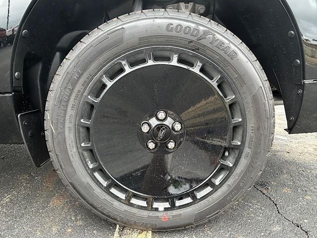 2025 Ford Maverick Lobo Standard