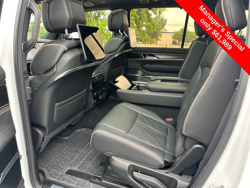 2023 Jeep Grand Wagoneer Series III Obsidian