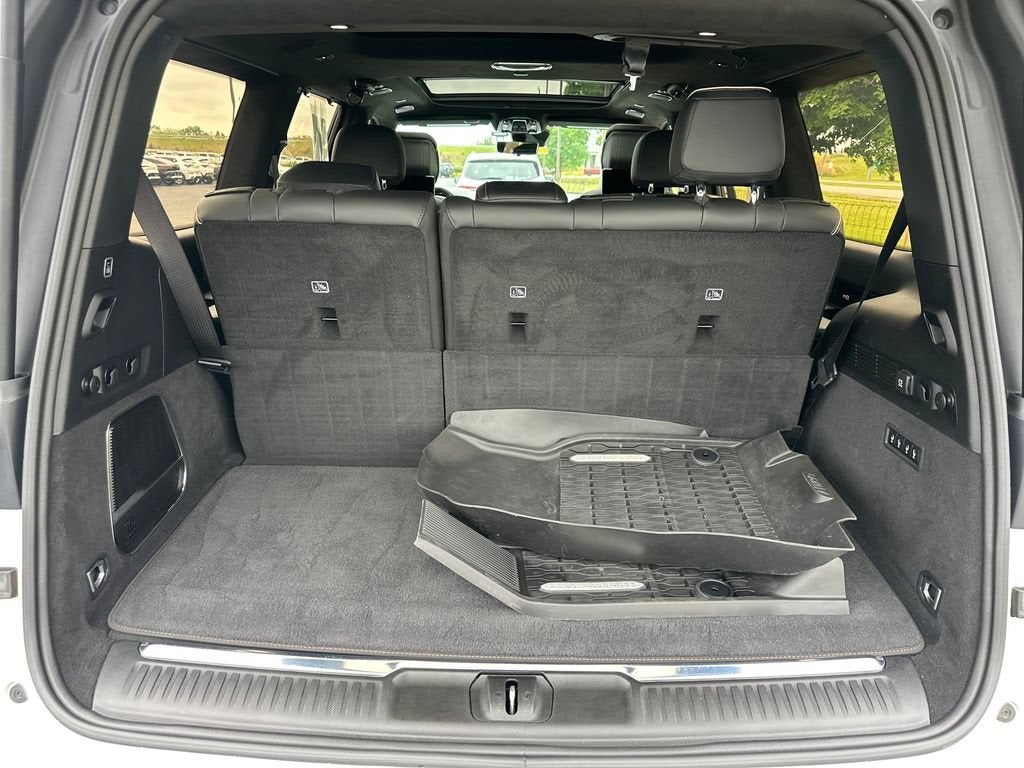 2023 Jeep Grand Wagoneer Series III Obsidian
