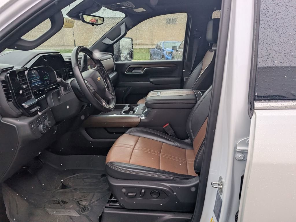 2024 Chevrolet Silverado 3500 HD High Country DRW