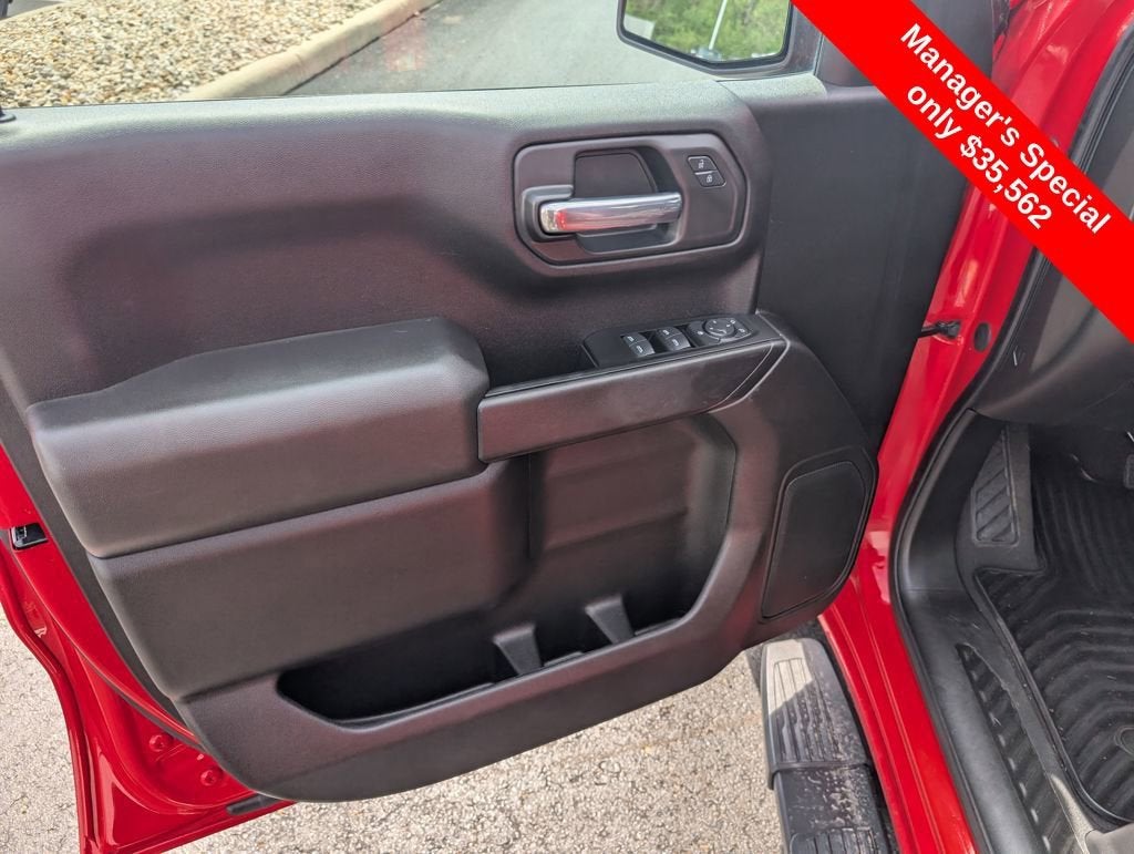 2023 Chevrolet Silverado 1500 Custom