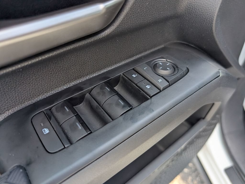 2025 Toyota Tacoma 4WD SR