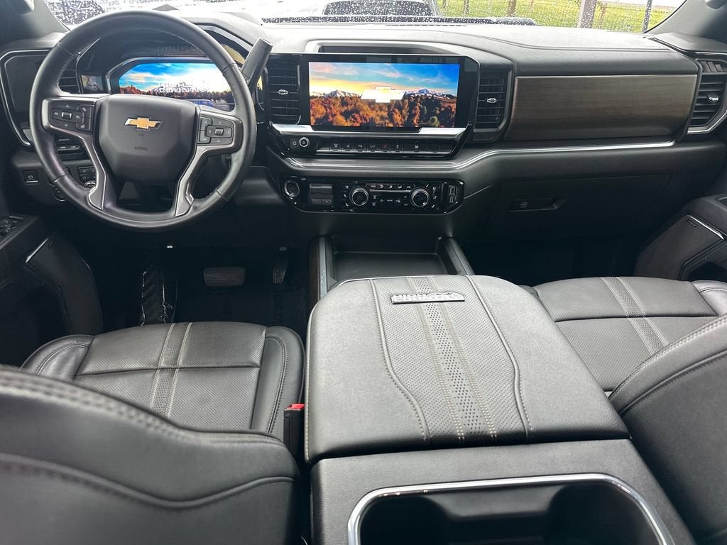 2025 Chevrolet Silverado 3500 HD High Country DRW