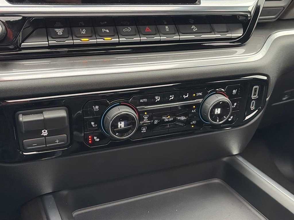 2026 Chevrolet Silverado 3500 HD High Country