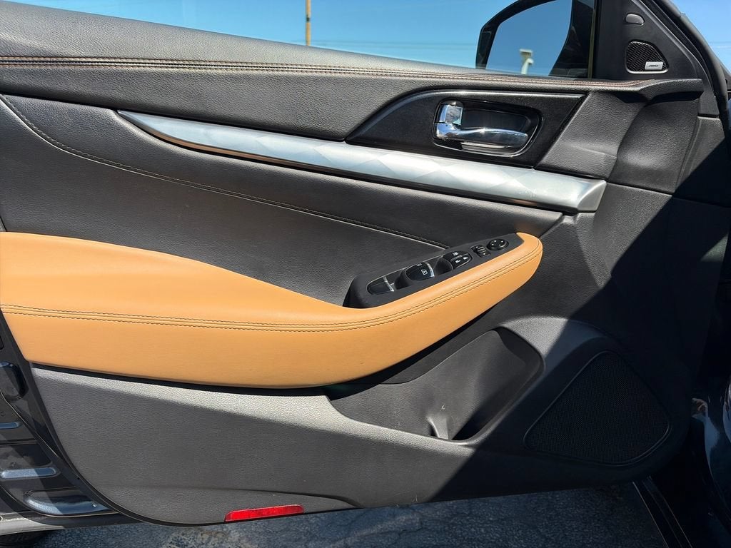 2017 Nissan Maxima SR