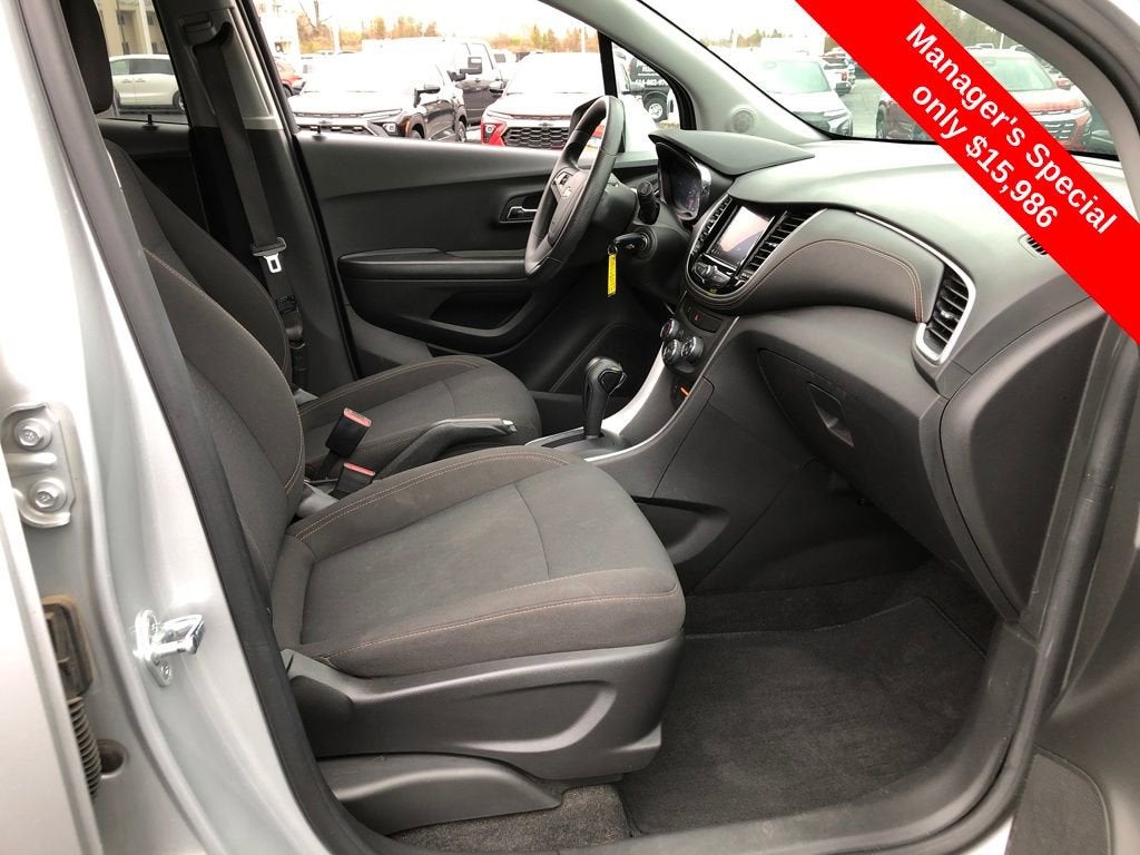 2022 Chevrolet Trax LS