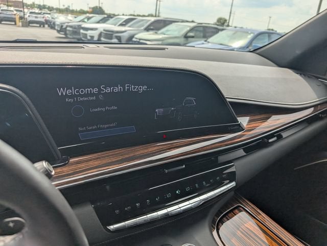 2023 Cadillac Escalade 4WD Premium Luxury