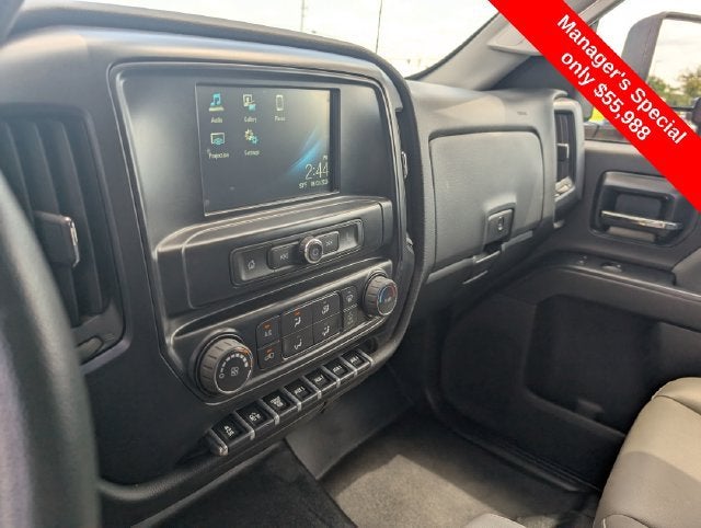 2022 Chevrolet Silverado 5500 HD Work Truck
